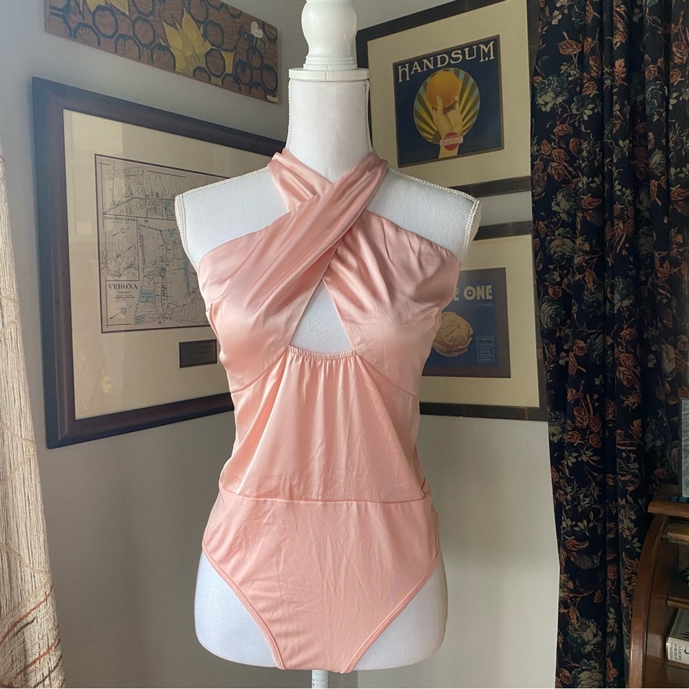 Pretty Little Thing satin bodysuit